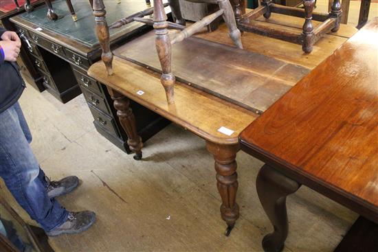 Victorian oak extending dining table